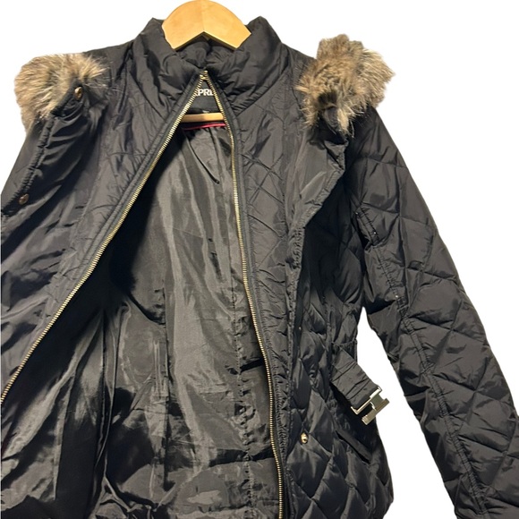 EXPRESS Women's Black Quilted Down Hooded Puffer Coat With Faux Fur Hood-SMALL - Picture 5 of 10